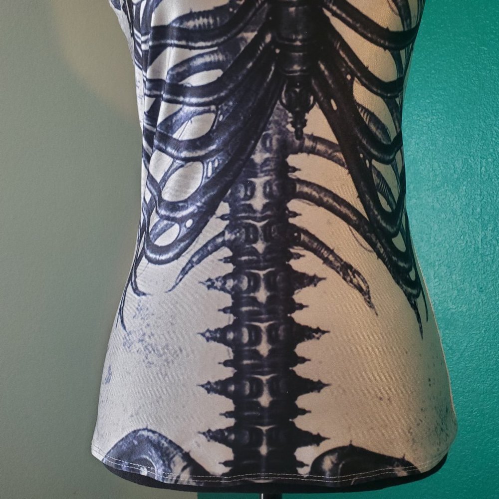 Skeleton Tank - Picture 4 of 5